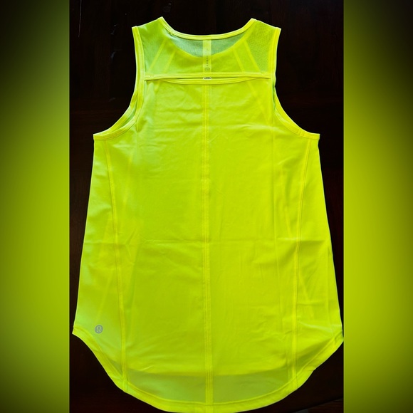 lululemon athletica Tops - NWT lululemon Sculpt Tank Top- Highlight Yellow/ Size 4